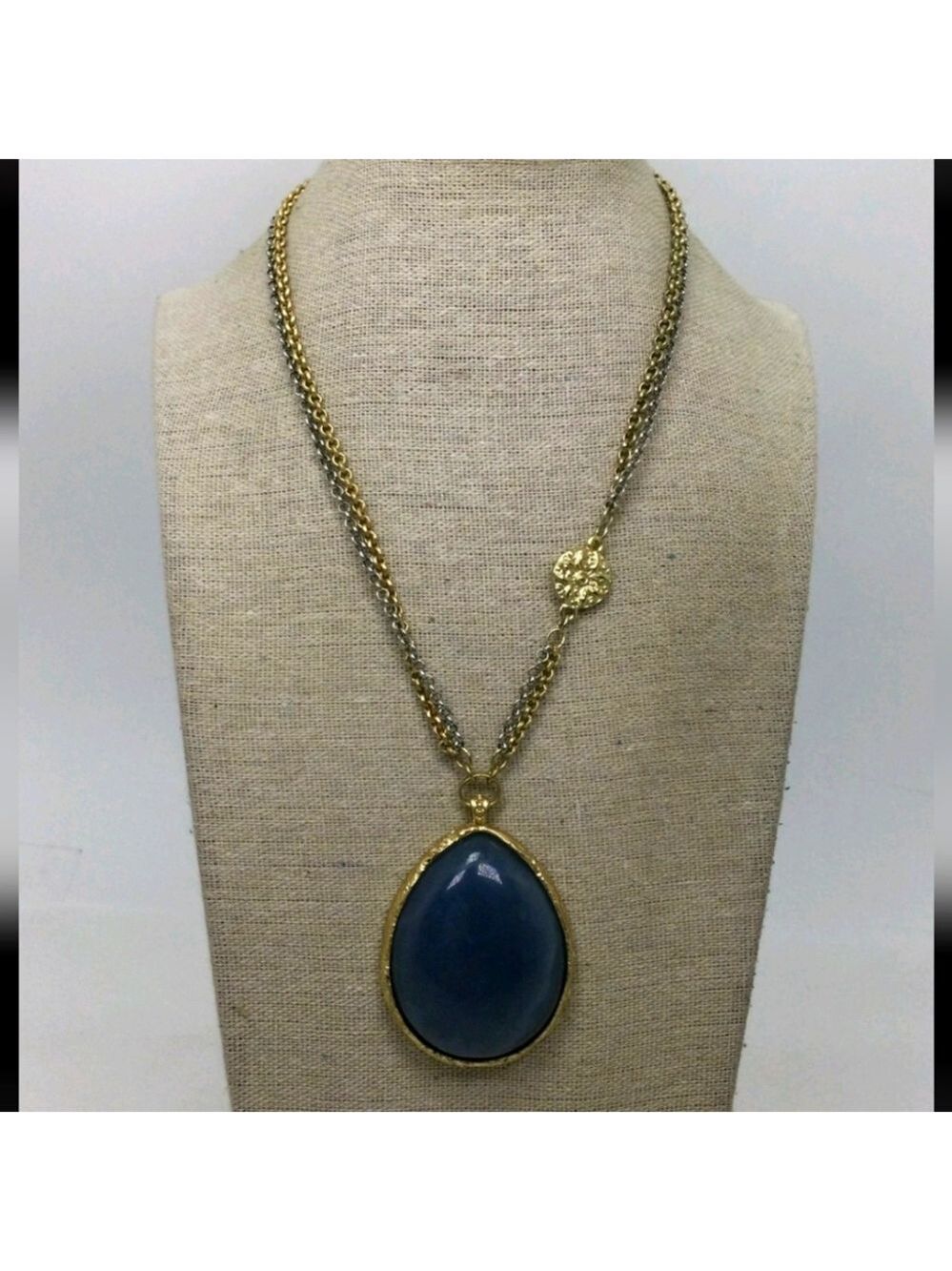 Chico's Blue Faux Stone Pendant Dual Strand Necklace EUC 16"